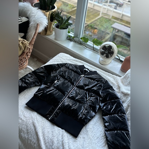 NWOT Calvin Klein Shiny Puffer Bomber - Picture 9 of 15